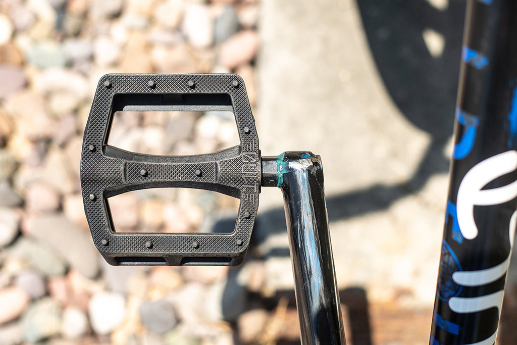 cult pedals Cult Dak Pedals Black – Bobs Bikes